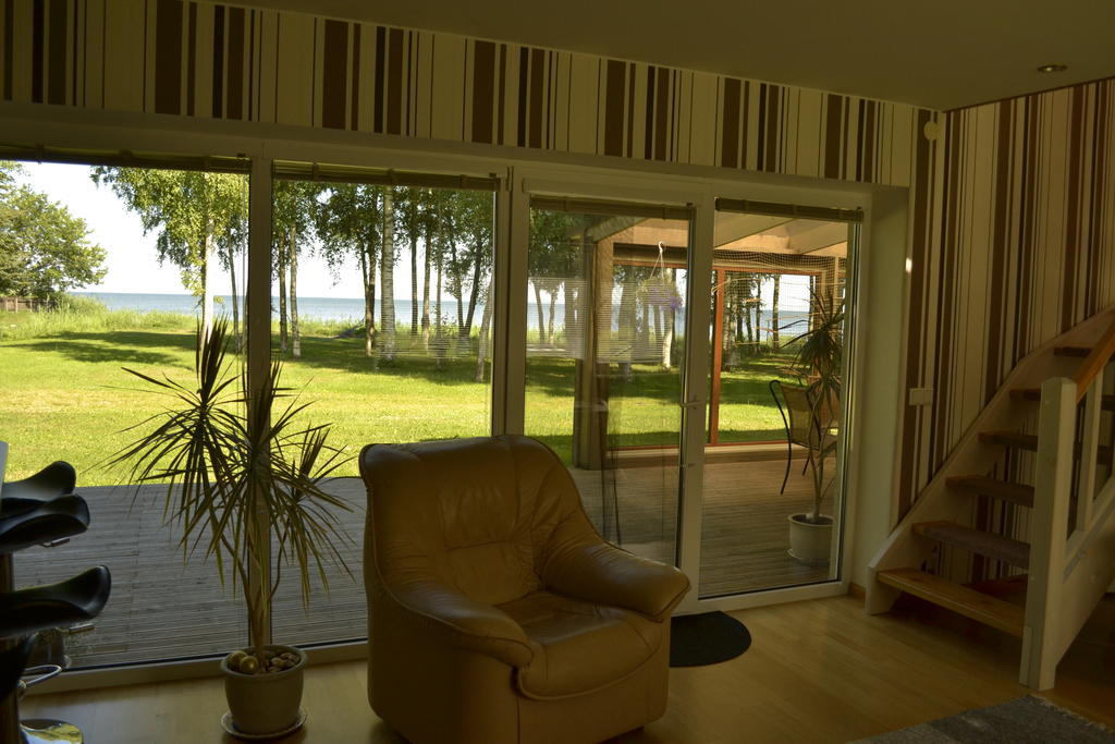 Mere Holiday House Villa Salme Room photo